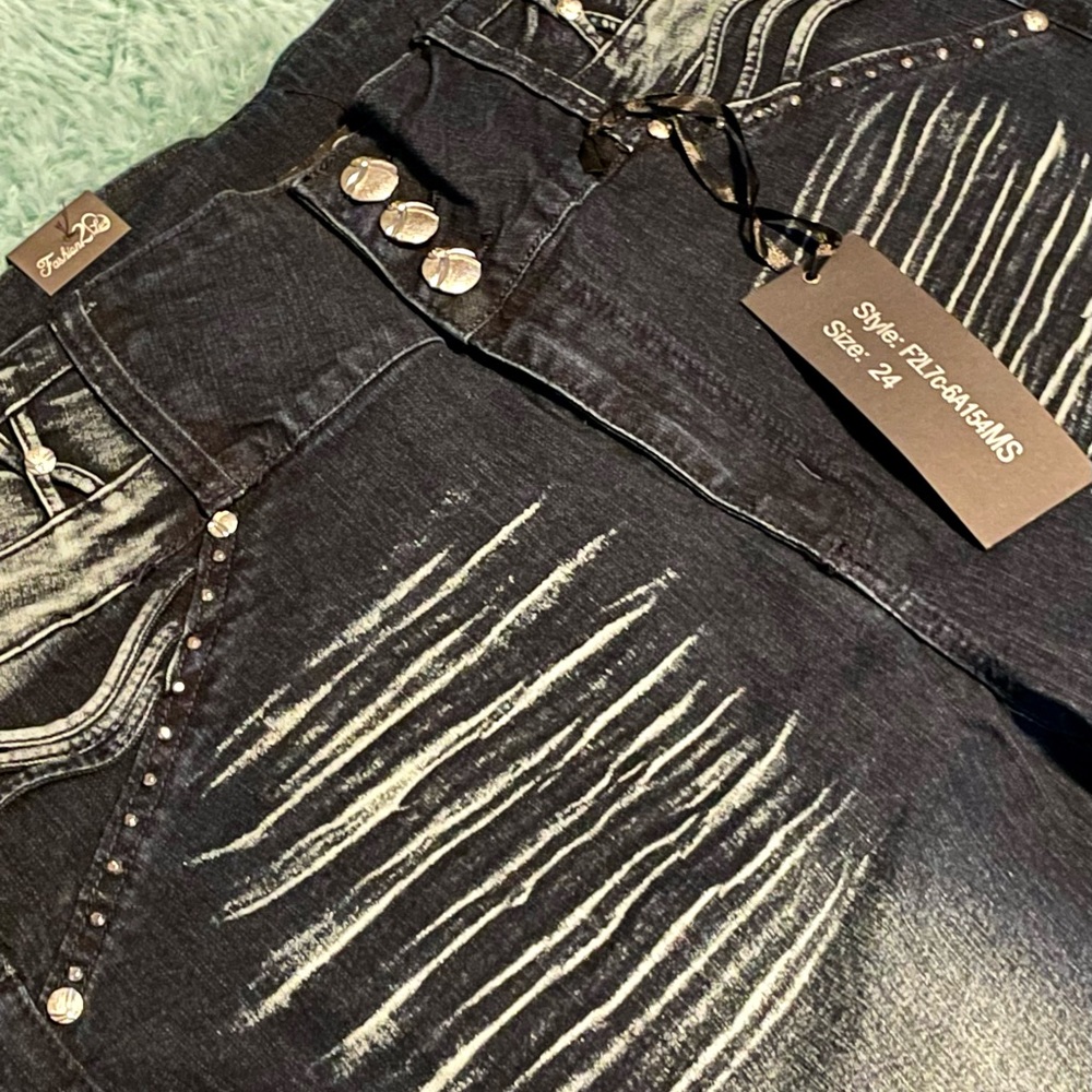 Fashion2love distressed jeans